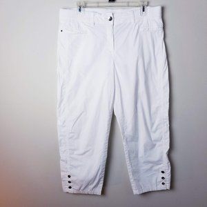 Chicos Cropped Button Cuffs Pants